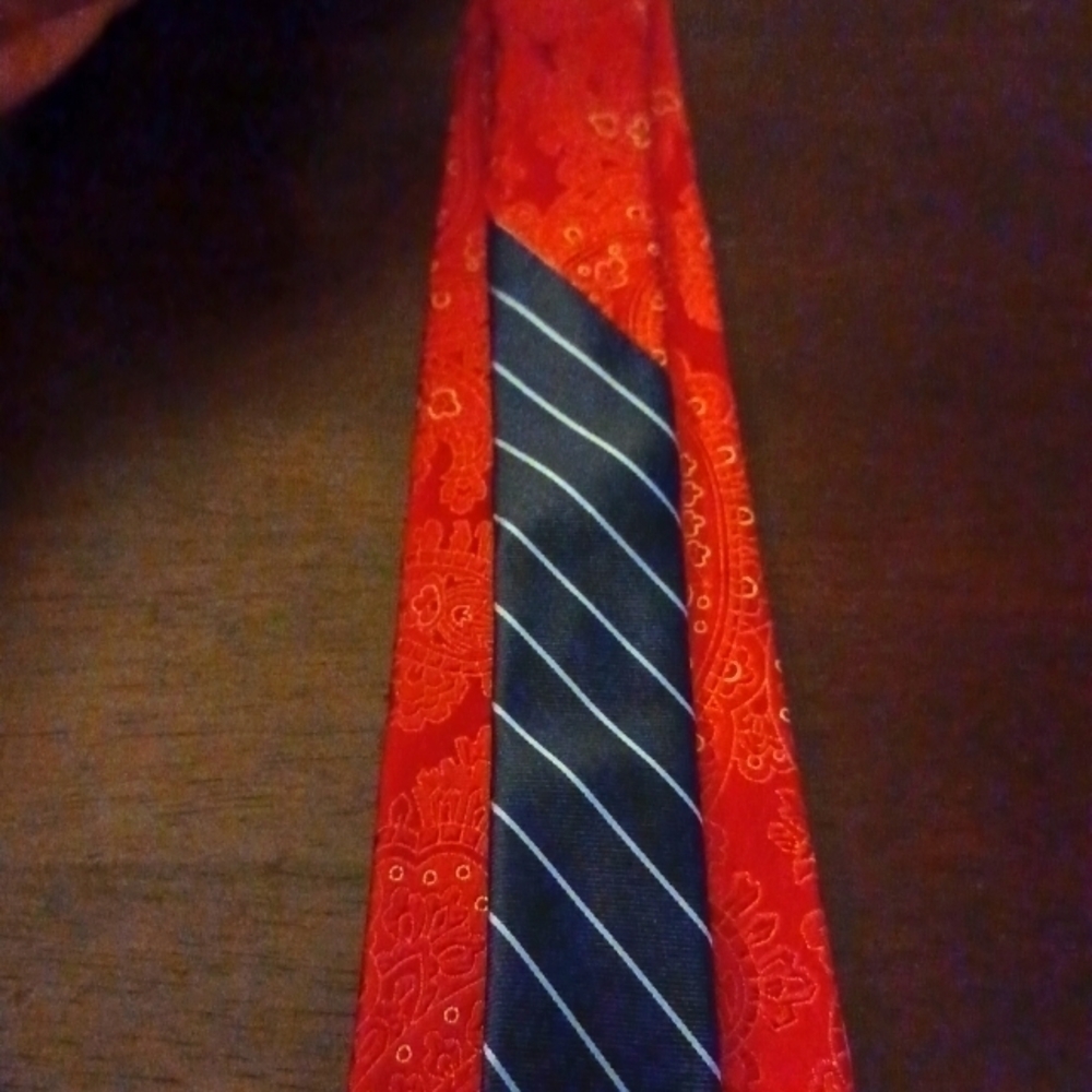 TOMMY HILFIGER Red-Gold Paisley Tie Blue Pinstripe Accents - Picture 3 of 3